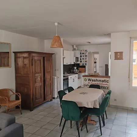Maison Le Mans, Idealement Situee Ле-Ман